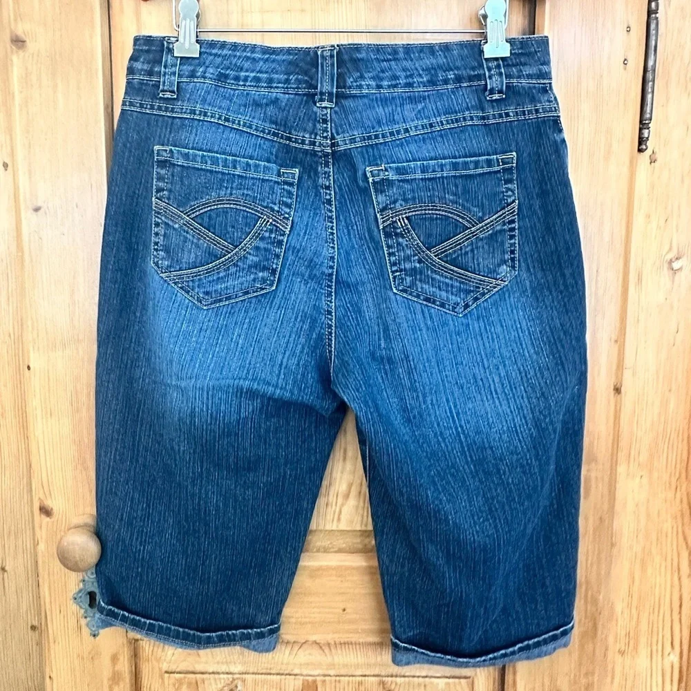 Nine West Denim Long Shorts - 14” Inseam - Like New Size 6